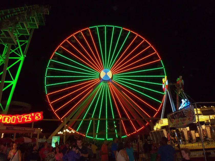 Illuminated Giant Wheel at Morey’s Piers at night